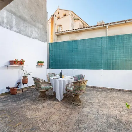 Townhouse Bregat Holiday home